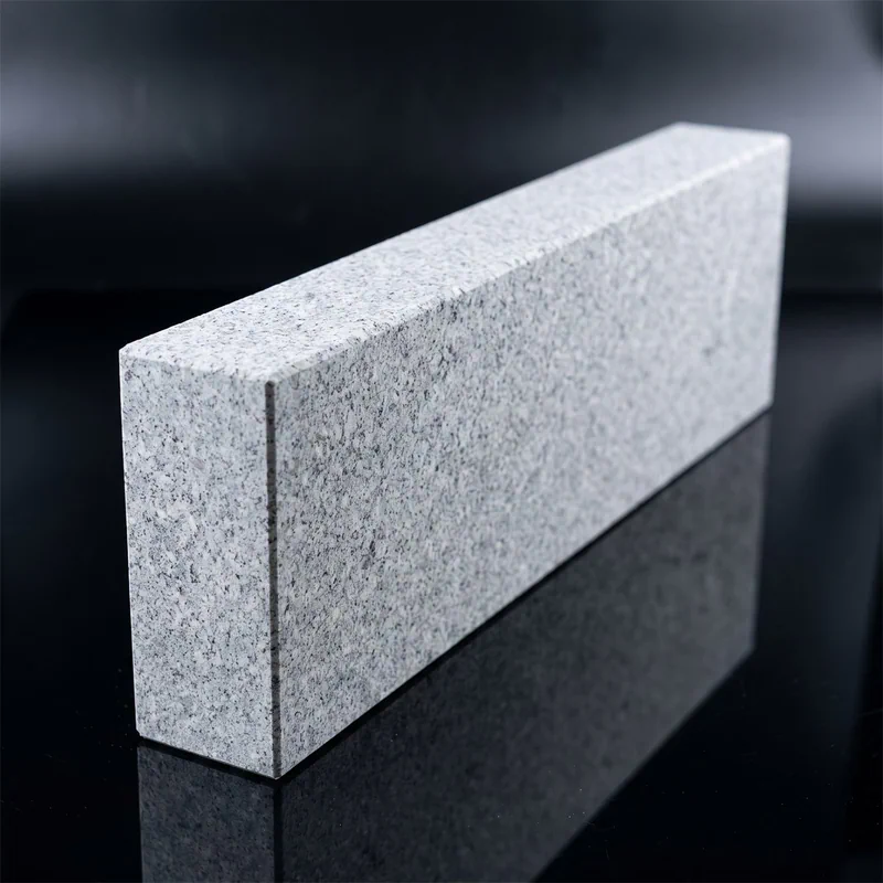 Бордюр из гранита G601 «China Grey»